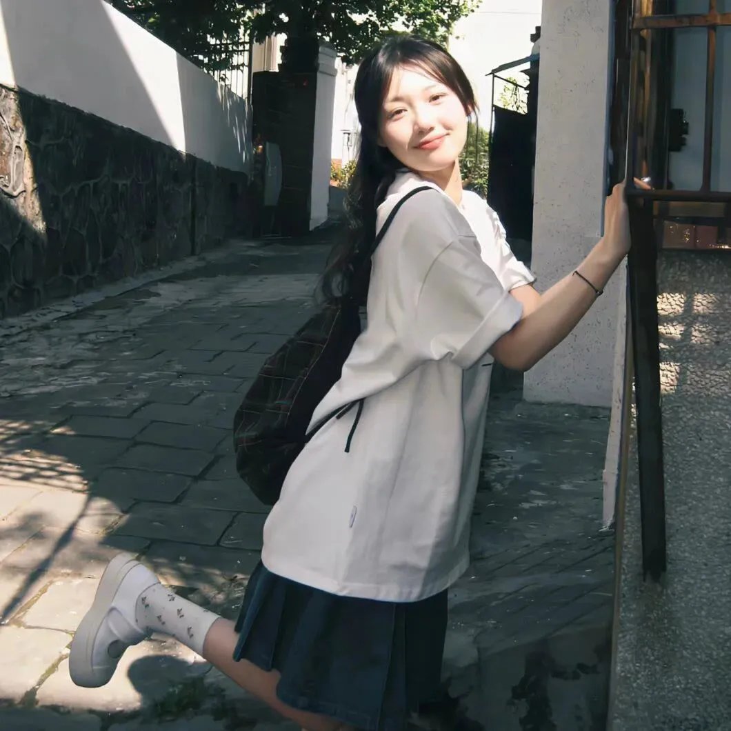 靓仔斗大鳄